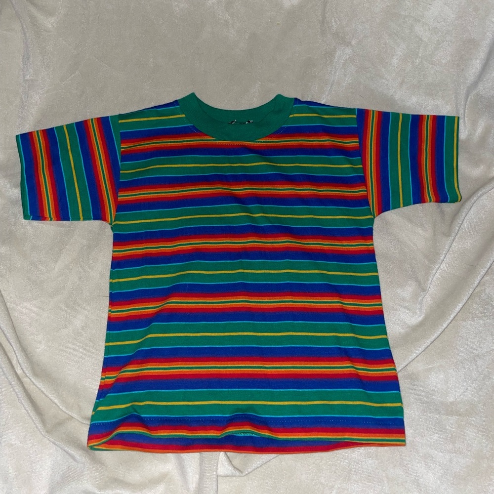Small cropped rainbow shirt